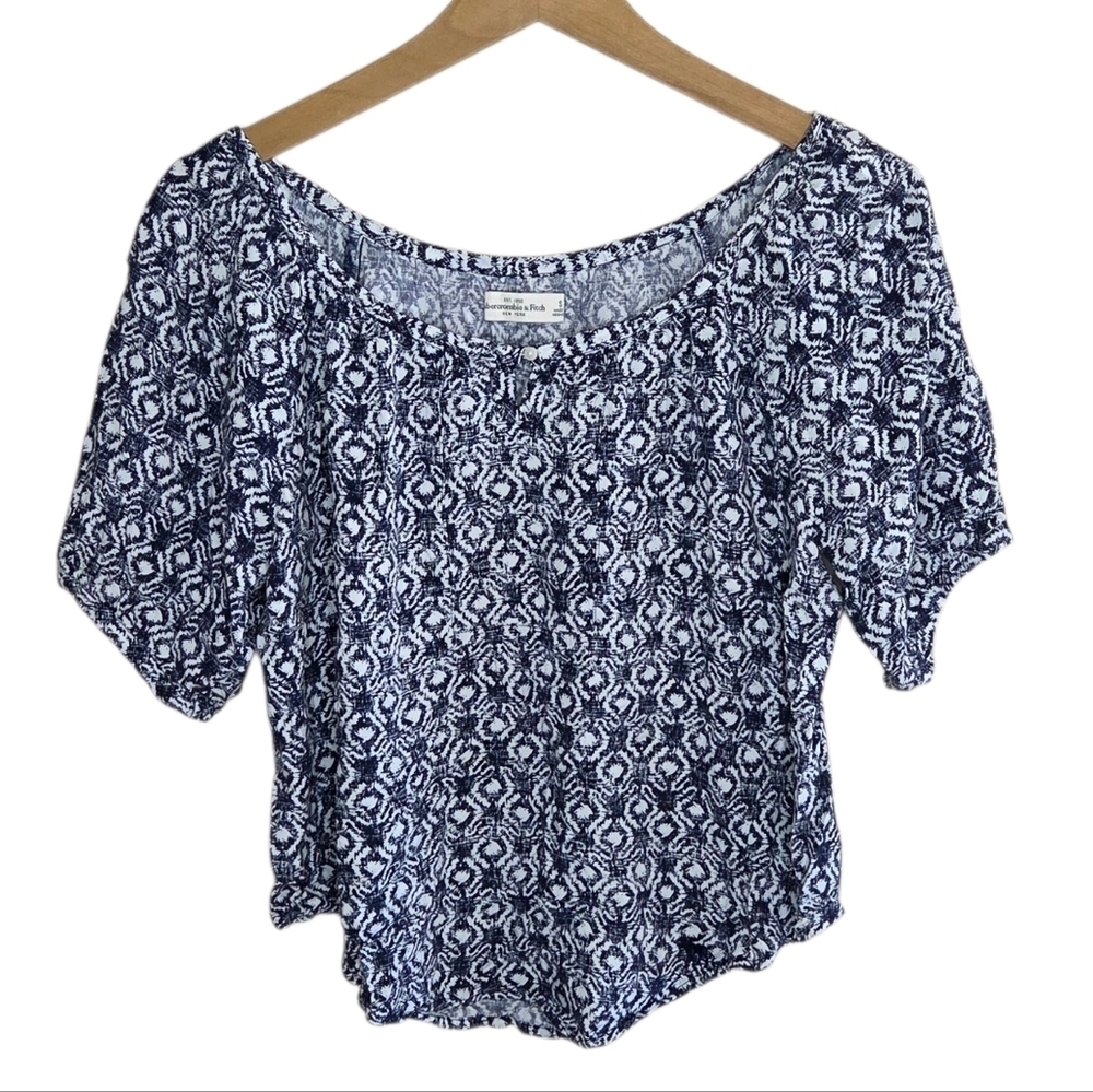 Abercrombie & Fitch | Navy White Print Boho Puff Sleeve Top Round Hem Size Small